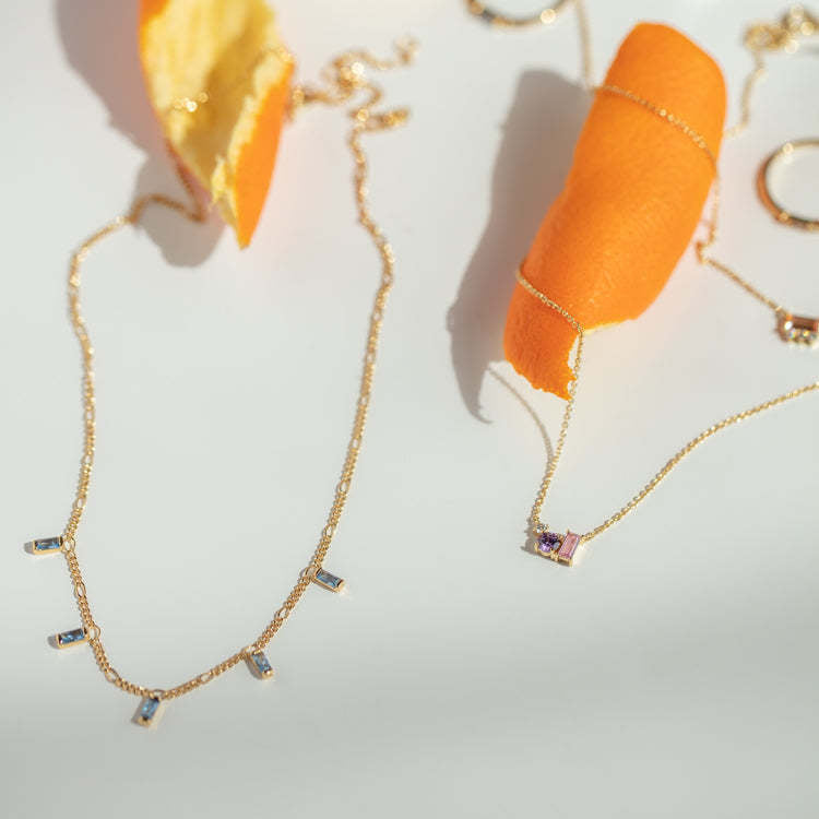 18k Gold Choker Necklace with Dangling Blue Zircon